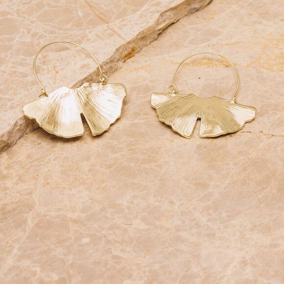 AnthropologieĀ GoldenāGinkoāLeafāEarrings - Picture 7 of 12